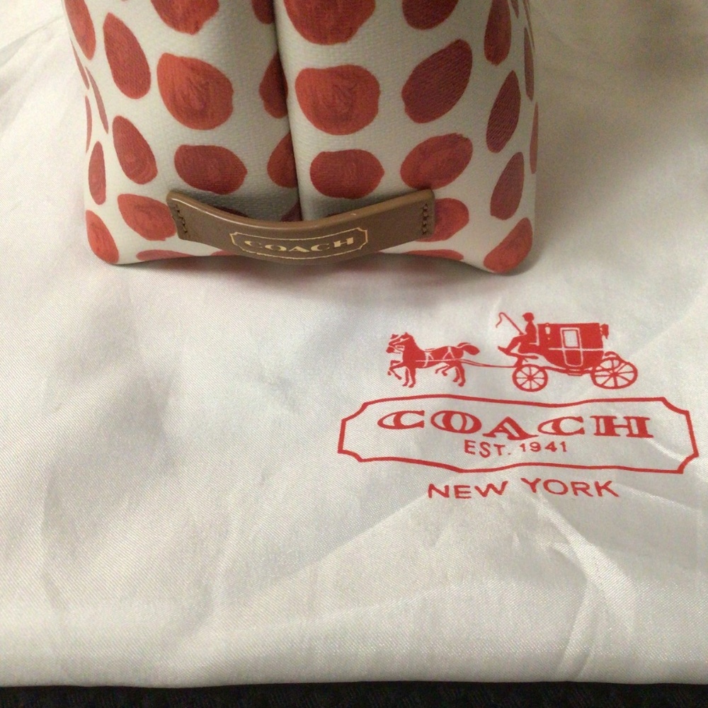 COACH red leather DOTS tote 🔴 - Picture 4 of 4
